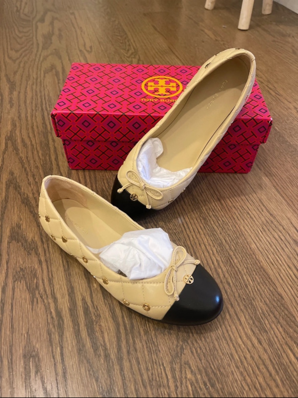 Tory Burch Two-Tone Quilted Leather Ballet Flats in Cream and Black